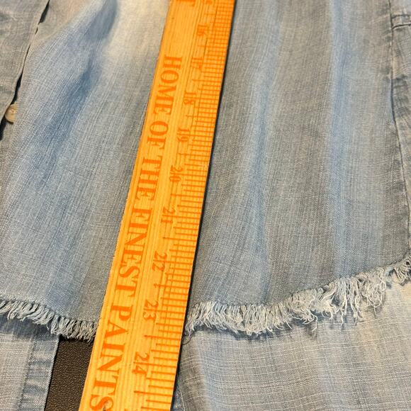 Harper Chambray Button Down Shirt S Light Denim Blue Frayed Hem Soft Tencel - Picture 6 of 7
